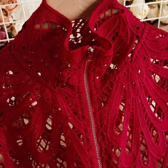 Red Elegant Women's Stand-Up Collar Lace Loose Lantern Long-Sleeved Shirt - Picture 3 of 6